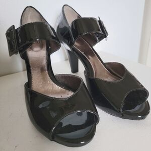 Sofft Black Glossy Open Toe Leather Heels Size 8.5